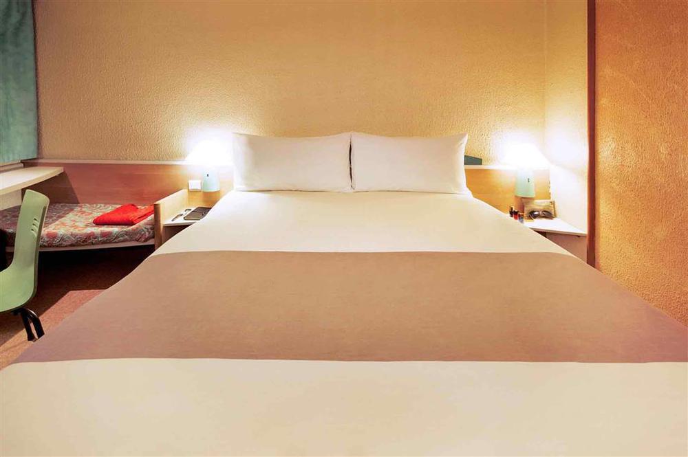Ibis Lyon L'Isle D'Abeau Hotel ห้อง รูปภาพ