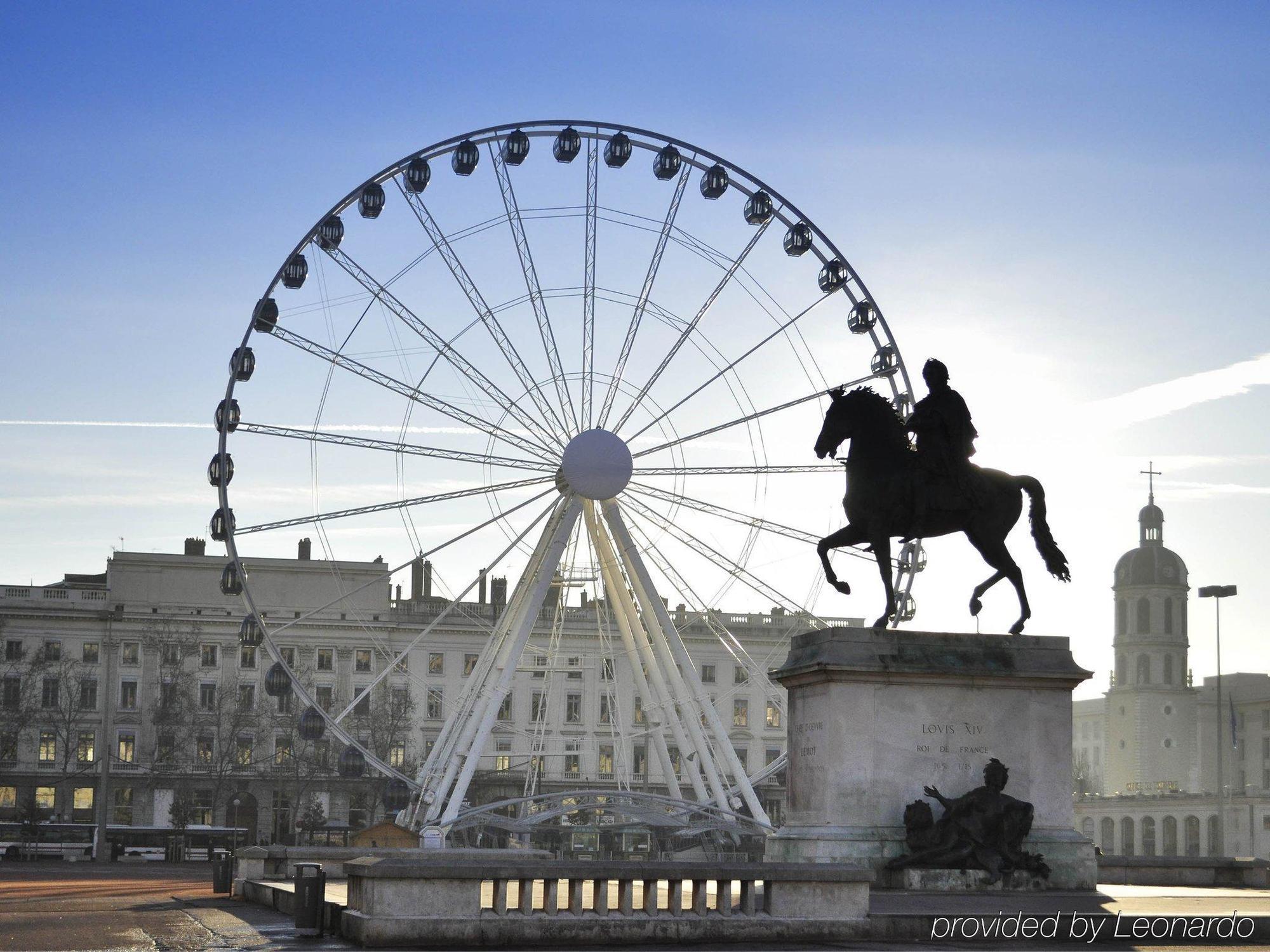 Ibis Lyon L'Isle D'Abeau Hotel ภายนอก รูปภาพ