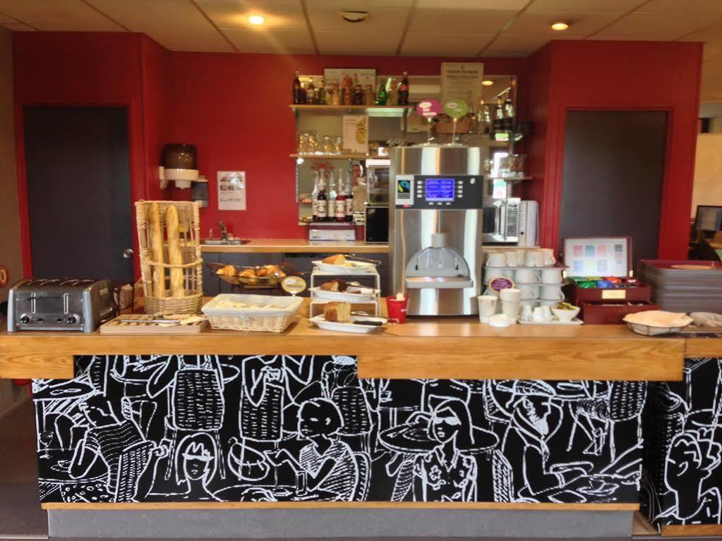 Ibis Lyon L'Isle D'Abeau Hotel ภายนอก รูปภาพ