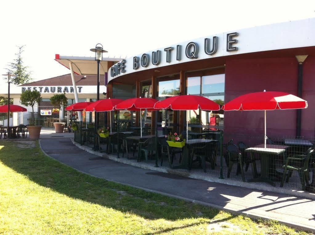 Ibis Lyon L'Isle D'Abeau Hotel ภายนอก รูปภาพ